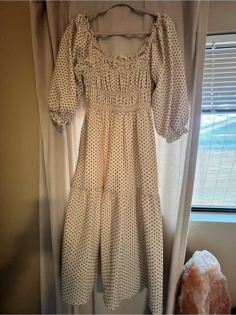 Neuflora Cream Angela Dress Size Medium - Picture 3 of 7